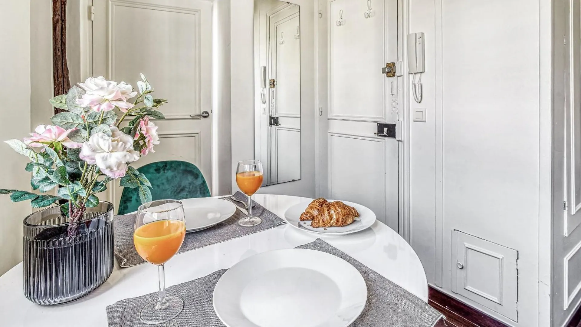 Latin Quarter & Pantheon - Cityapartmentstay Paris